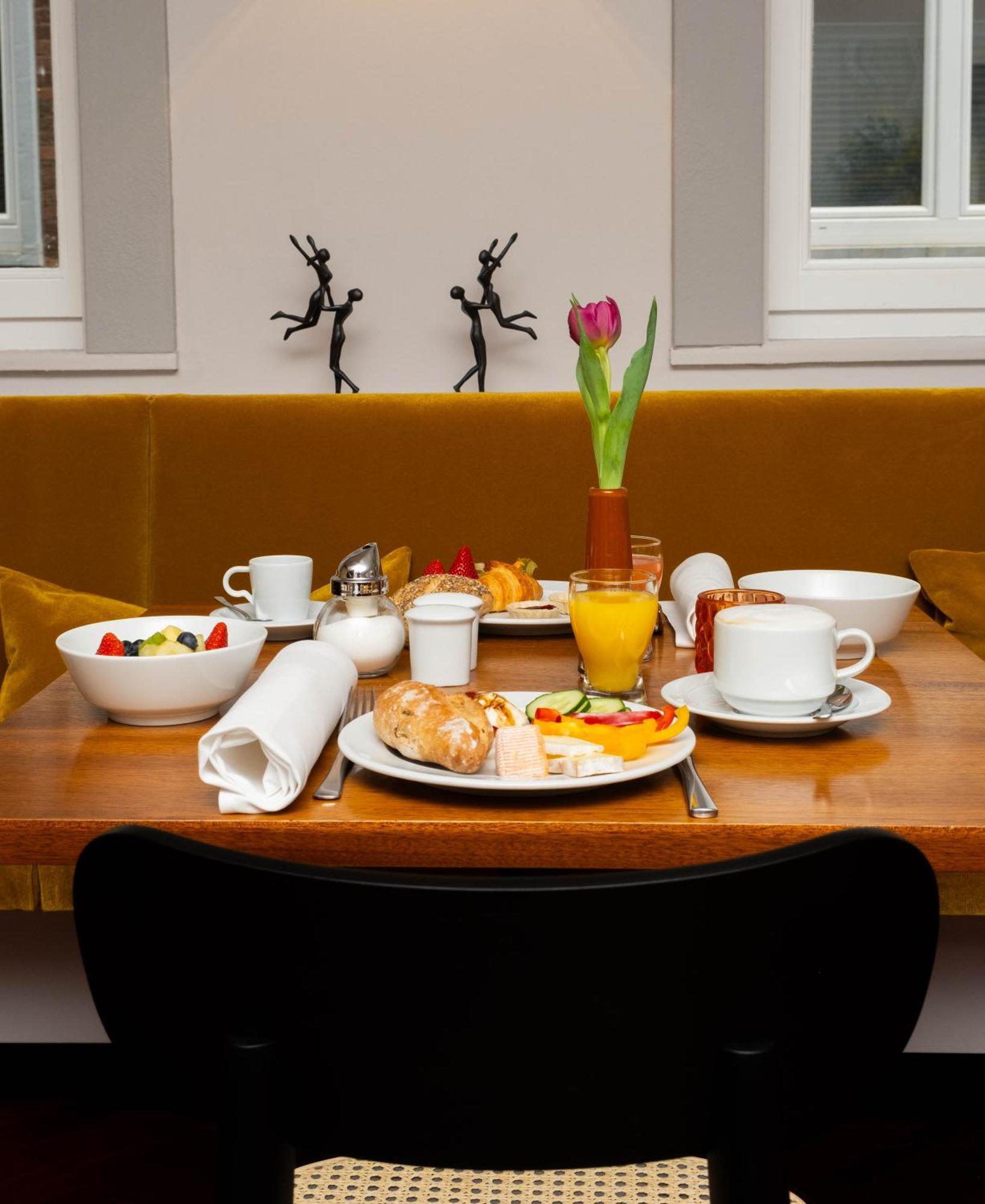 Hotel Ottheinrich ไวน์ไฮม์ ภายนอก รูปภาพ