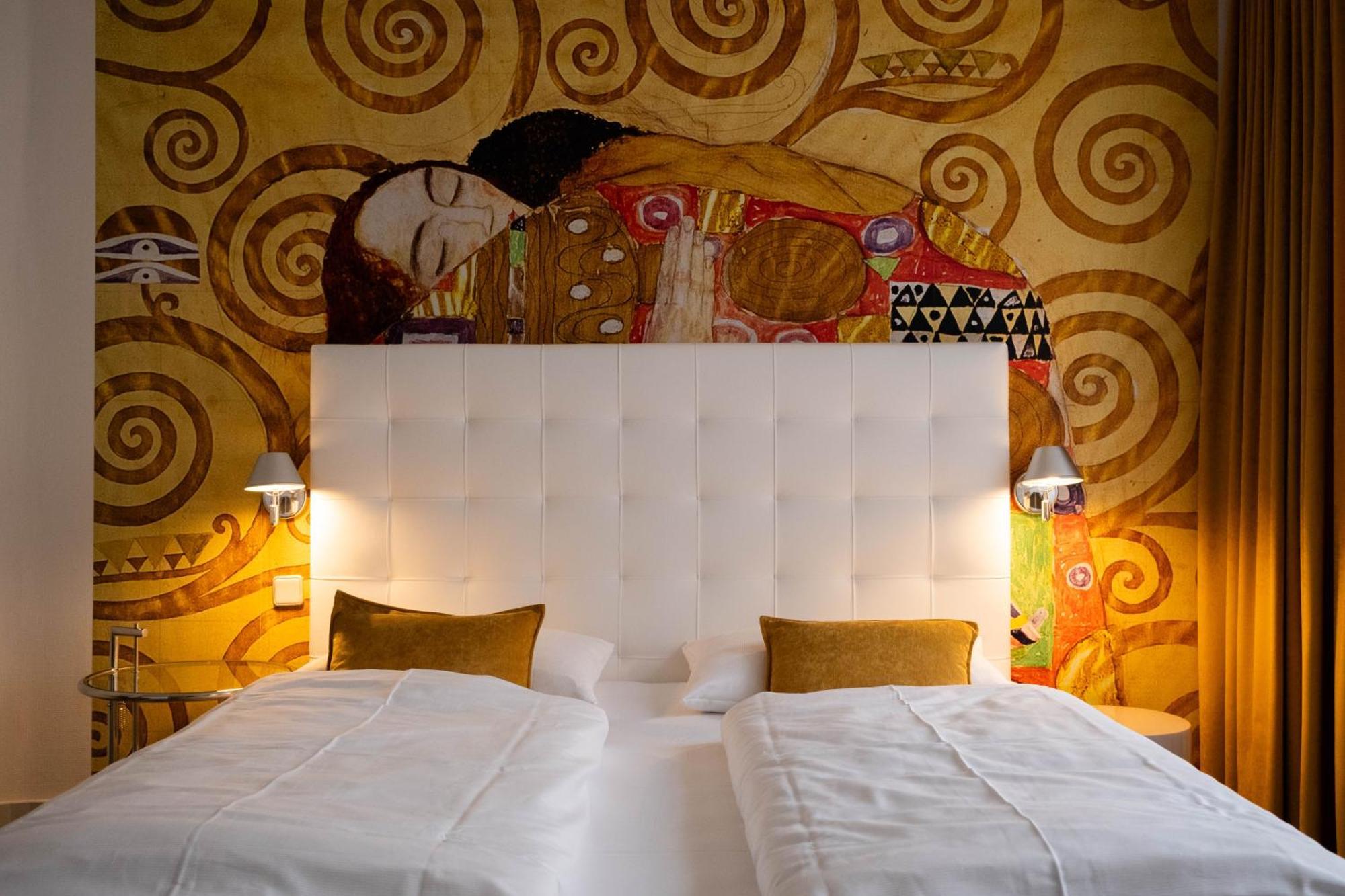 Hotel Ottheinrich ไวน์ไฮม์ ภายนอก รูปภาพ